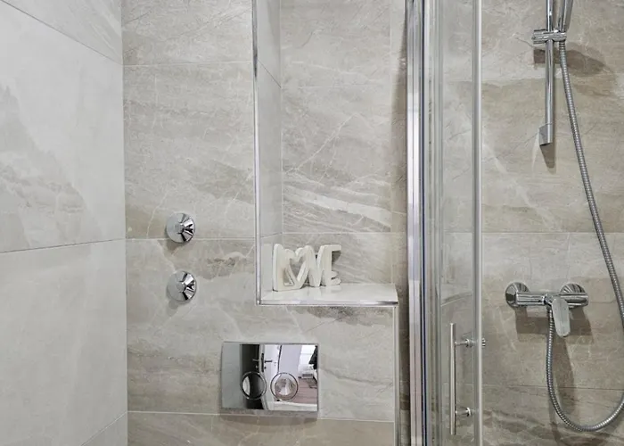 Sebenico Luxury 2 Гостевой дом Шибеник